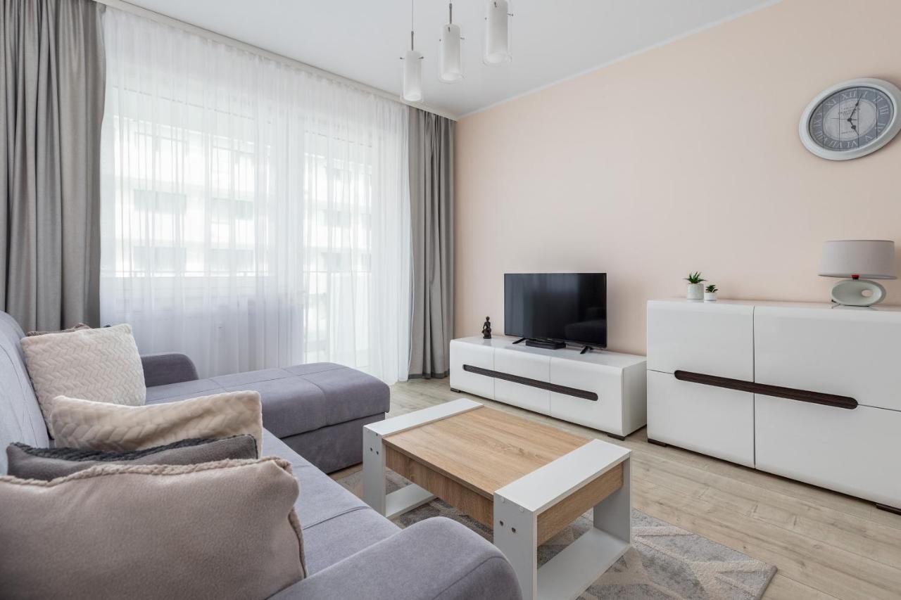 Blizej Morza II Apartament Z Garazem By Renters Apartment Kolobrzeg Exterior photo